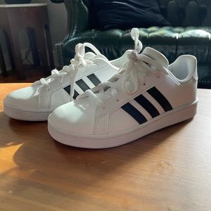 Boys Adidas size 1